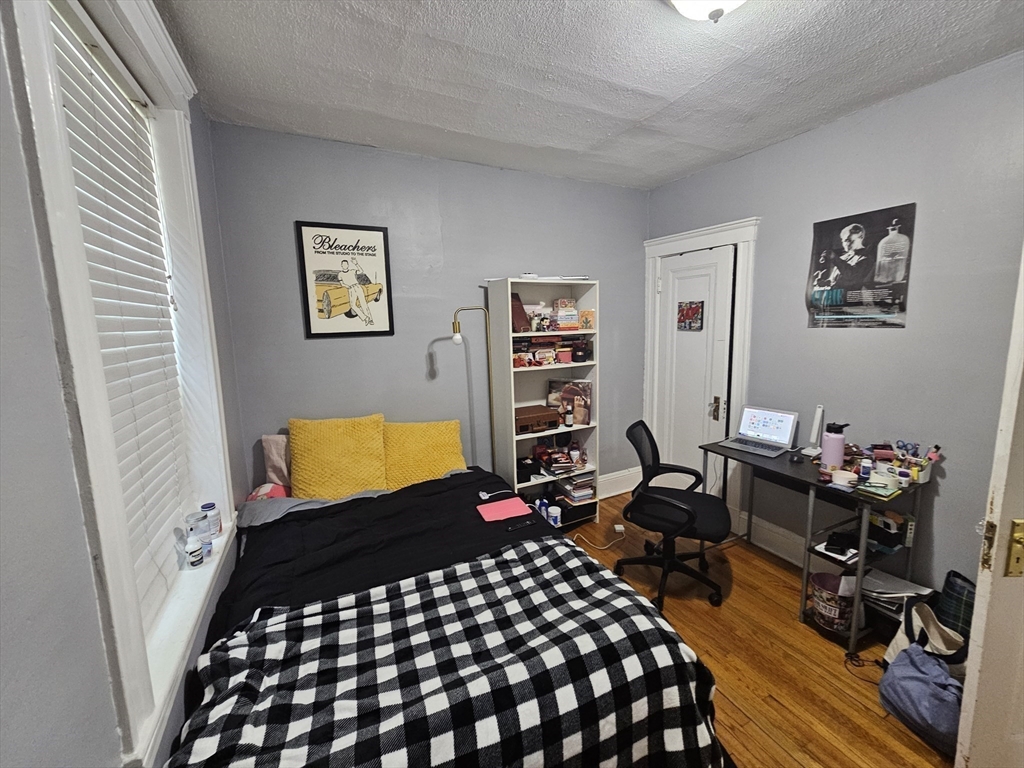 7 Lothian Rd, Brighton