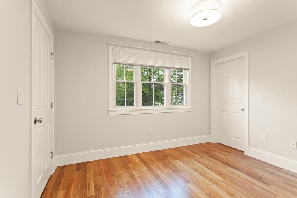 150 Country Club Rd, Oak Hill