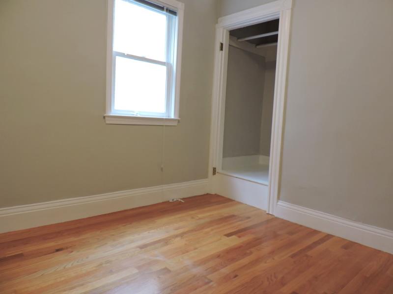 32 Speridakis Ter, Cambridgeport