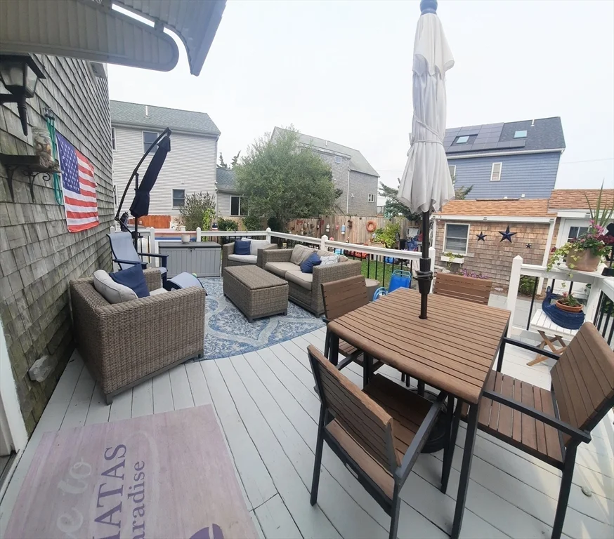 24 Pine Point Rd, Duxbury