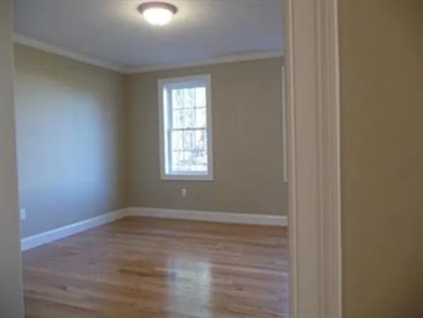 55 Wenham Rd, Carver