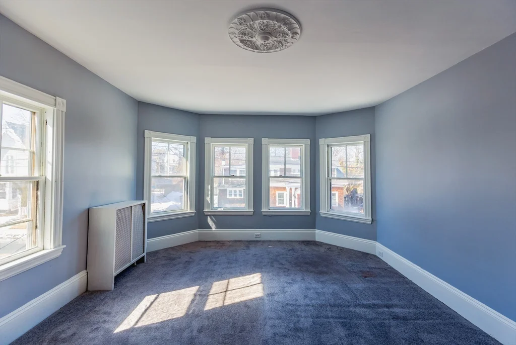 5 Lothrop St, Plymouth