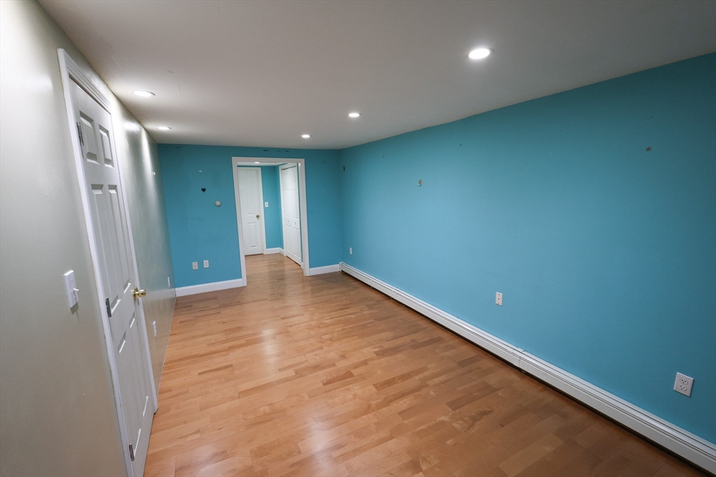 8 Mount Calvary Rd, Roslindale