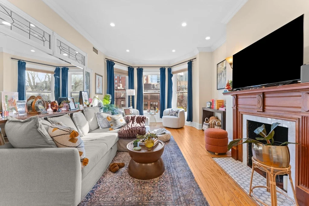 280 Commonwealth Ave, Back Bay