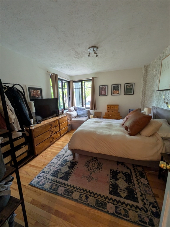 65 Strathmore Rd, Brighton