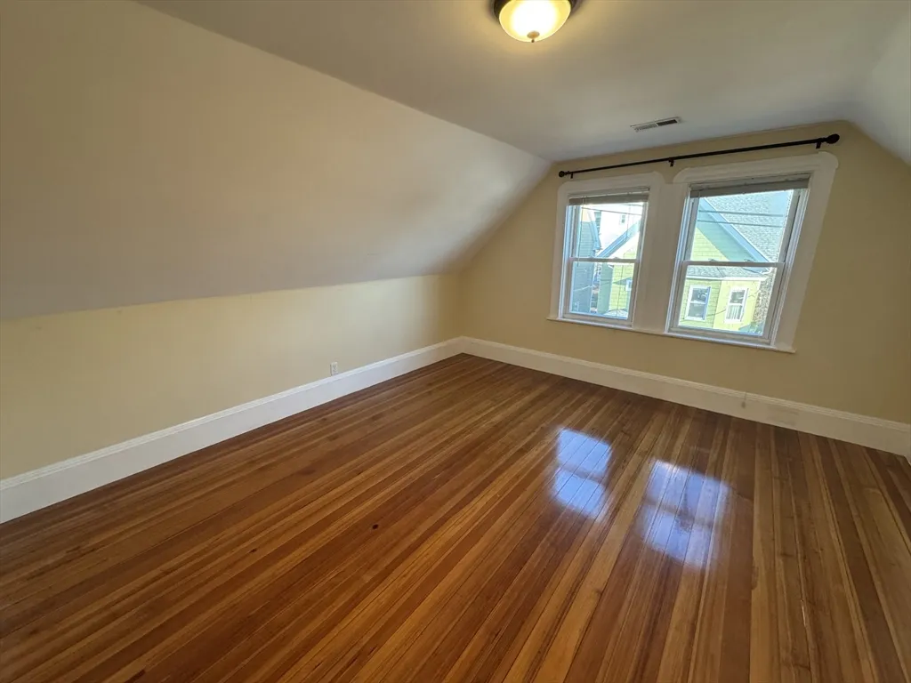 50 Lowell St, Spring Hill