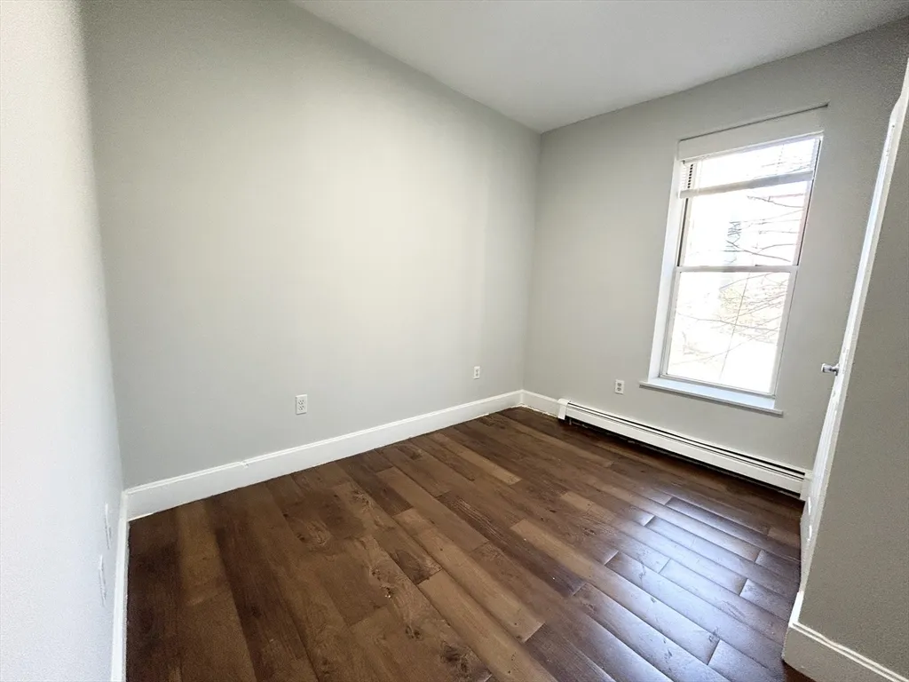 15 Ruggles St, Roxbury