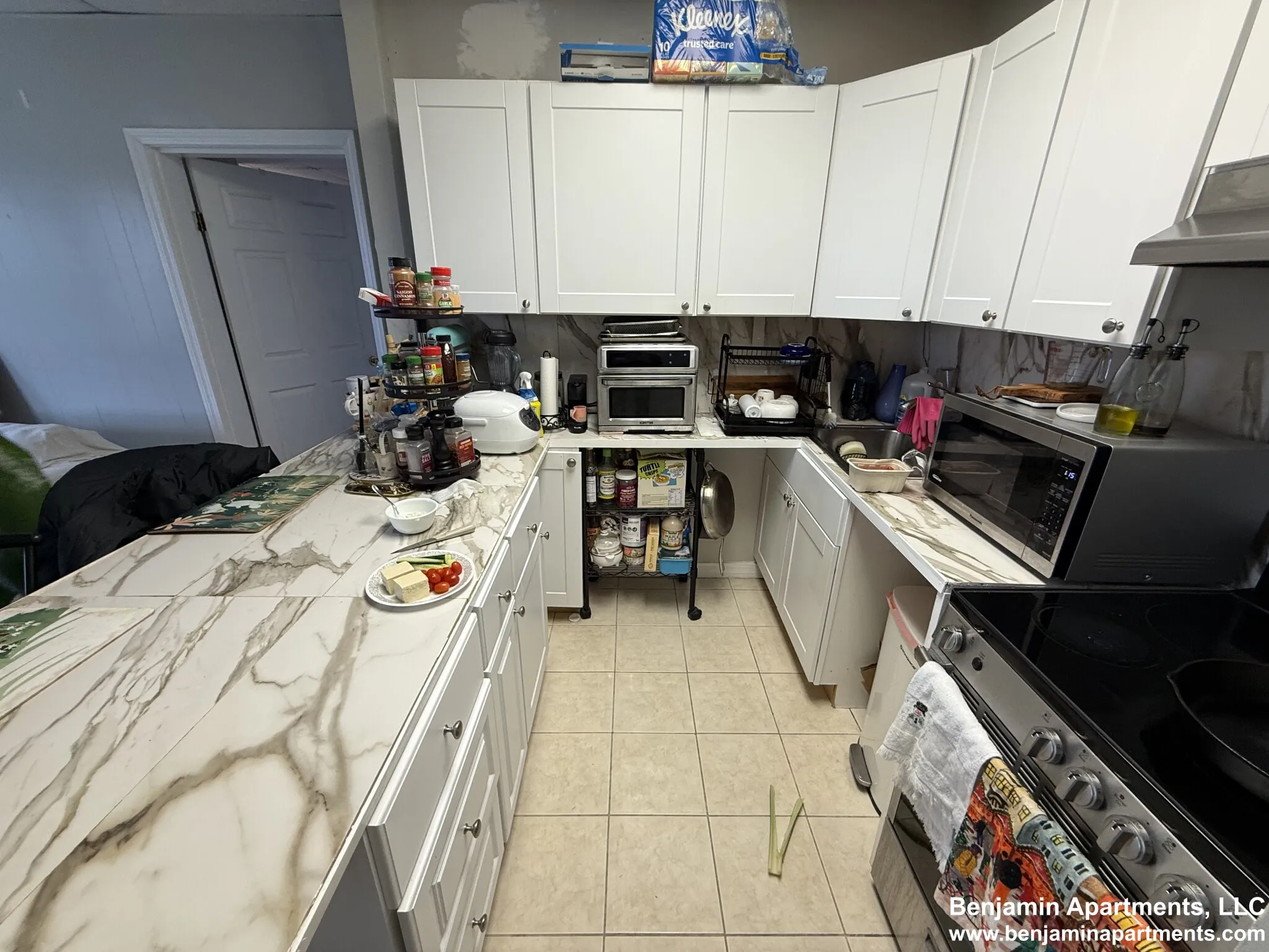 879 Beacon St, Fenway