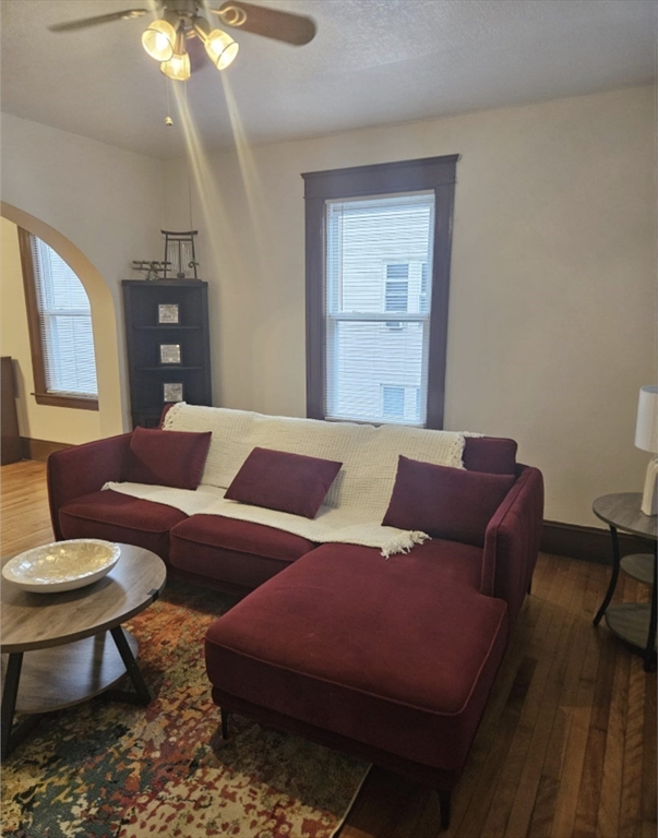 117 Illinois St, Worcester