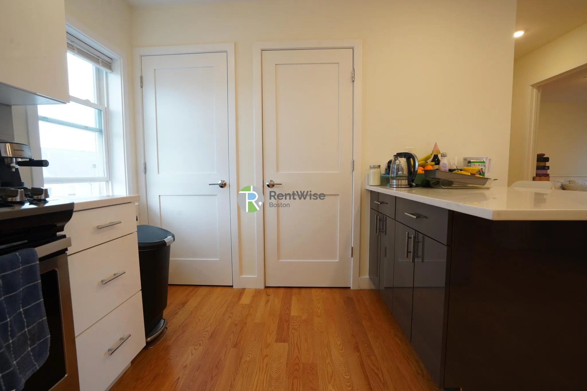 15 Kelley Ct, Allston
