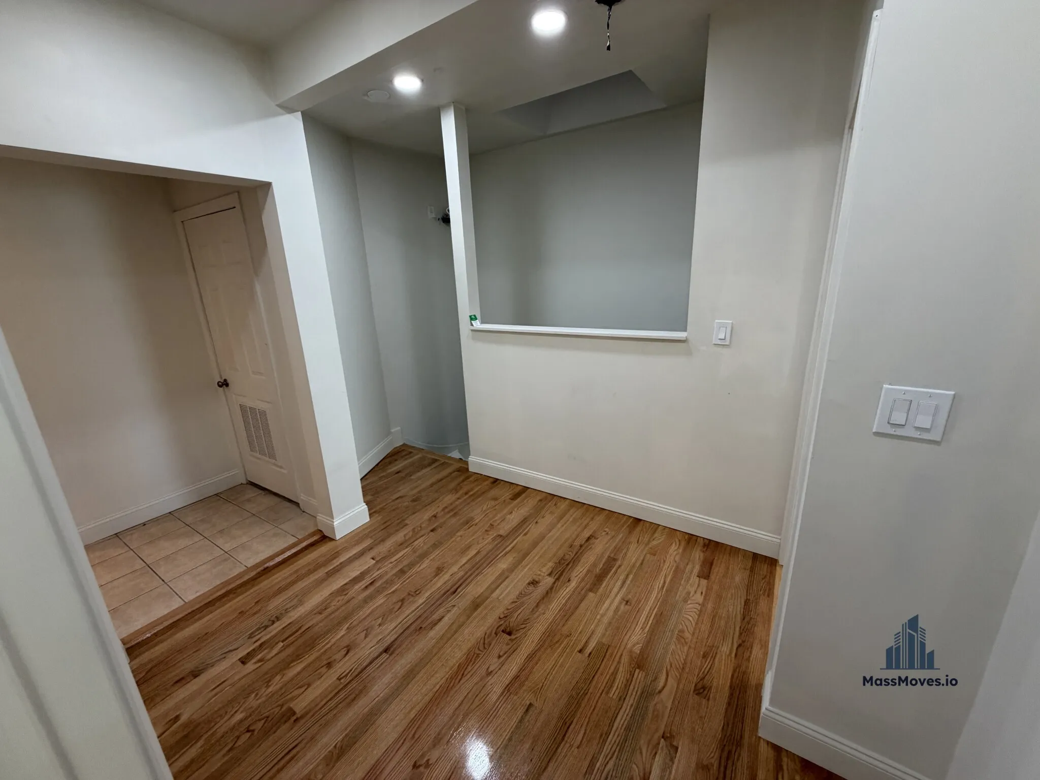 130 West 8th St, South Boston