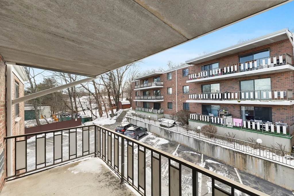 80 N Warren St, Woburn