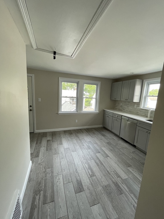 14 Lawn Ave, Quincy Point