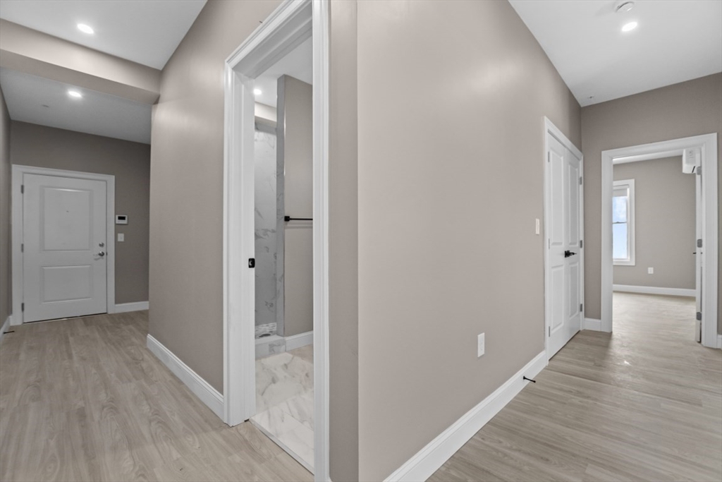 5 Washington Ave, Revere