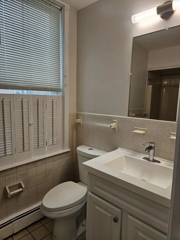 33 Rockland St, Canton