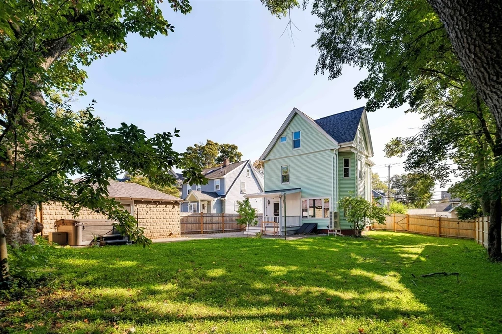 87 College Ave, Medford