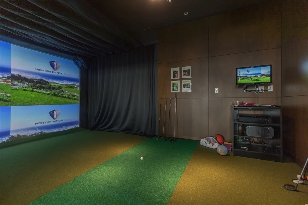 40 Trinity Pl, Back Bay