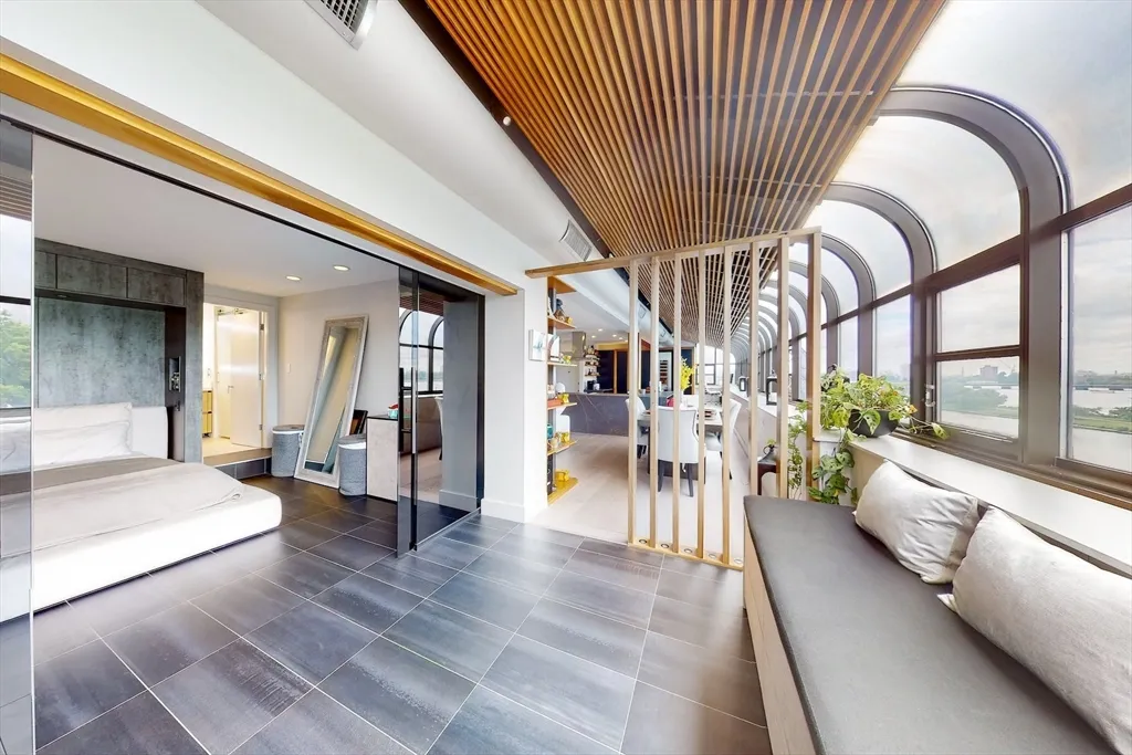 270 Beacon St, Back Bay