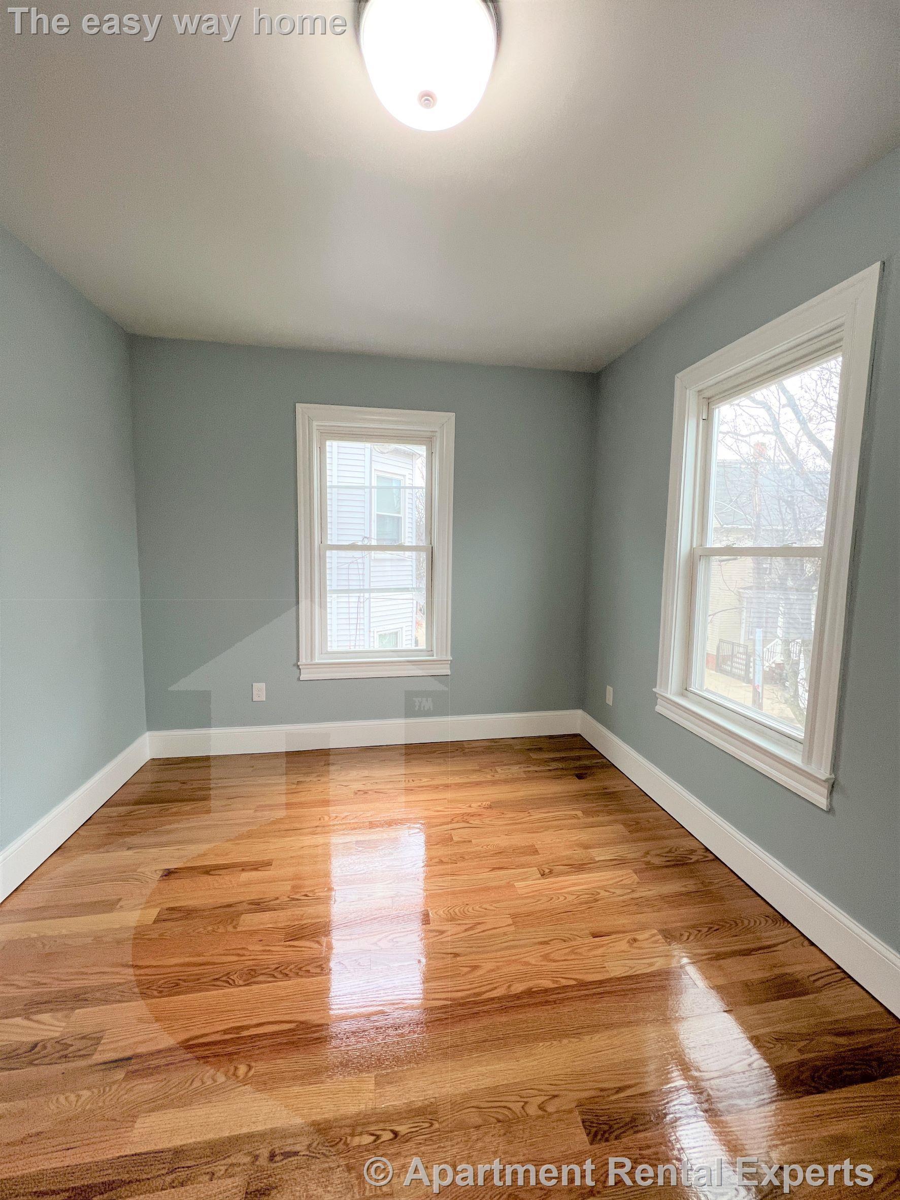 71 Pearl St, Sullivan Square