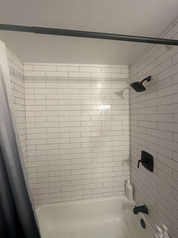 84 Gainsborough St, Fenway