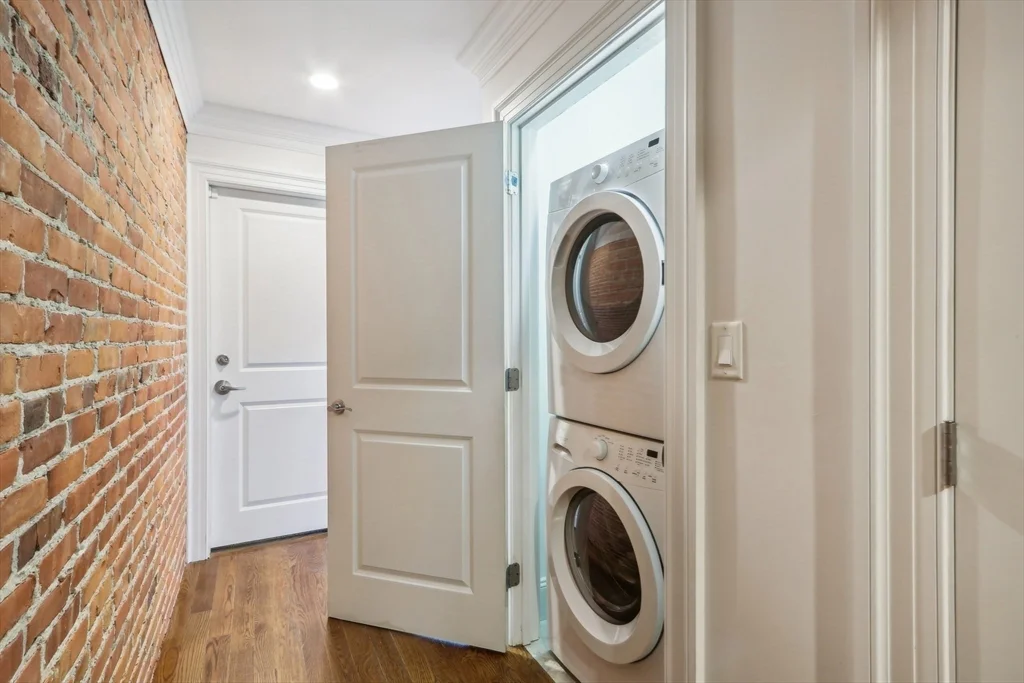 1471 Beacon St, Coolidge Corner