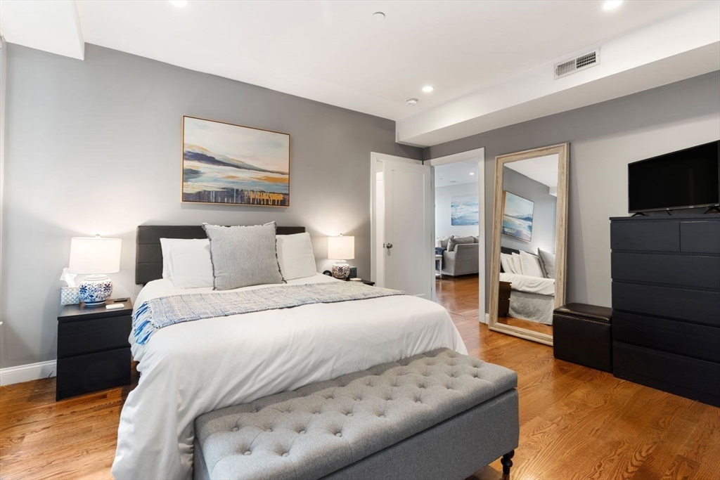 339 D St, South Boston