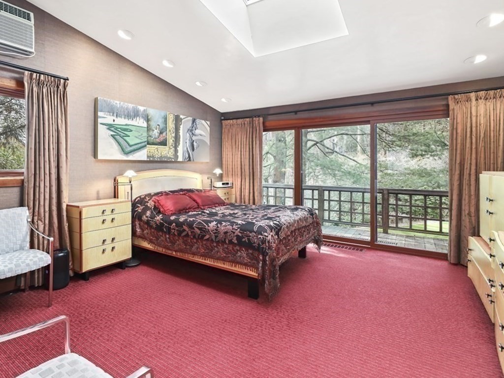 38 Cumberland Ave, Brookline