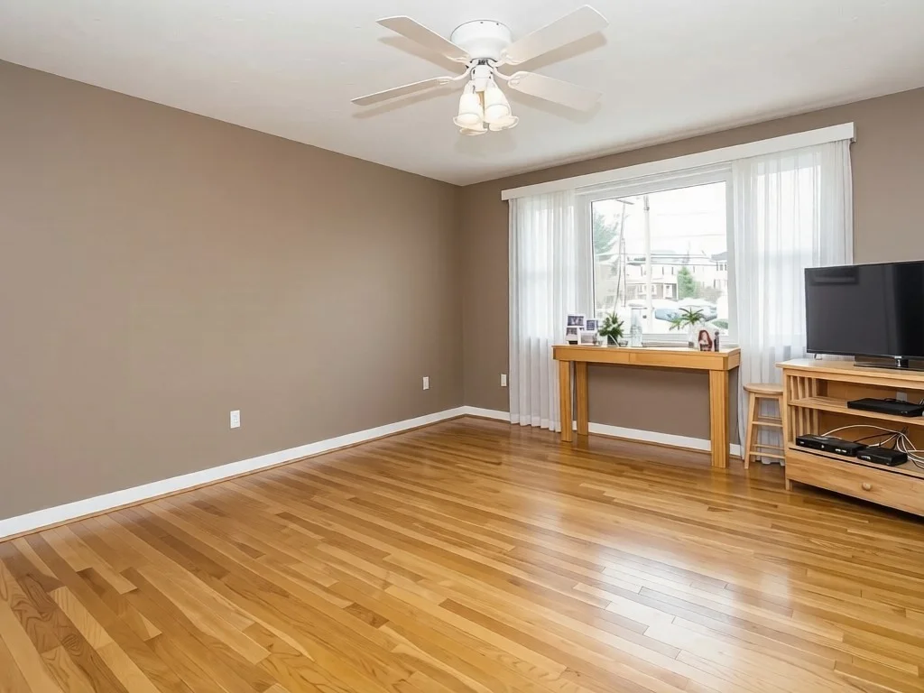 31 Warren St, Waltham