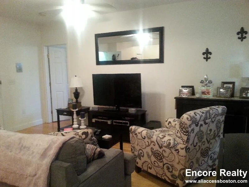 1555 Beacon St, Brookline