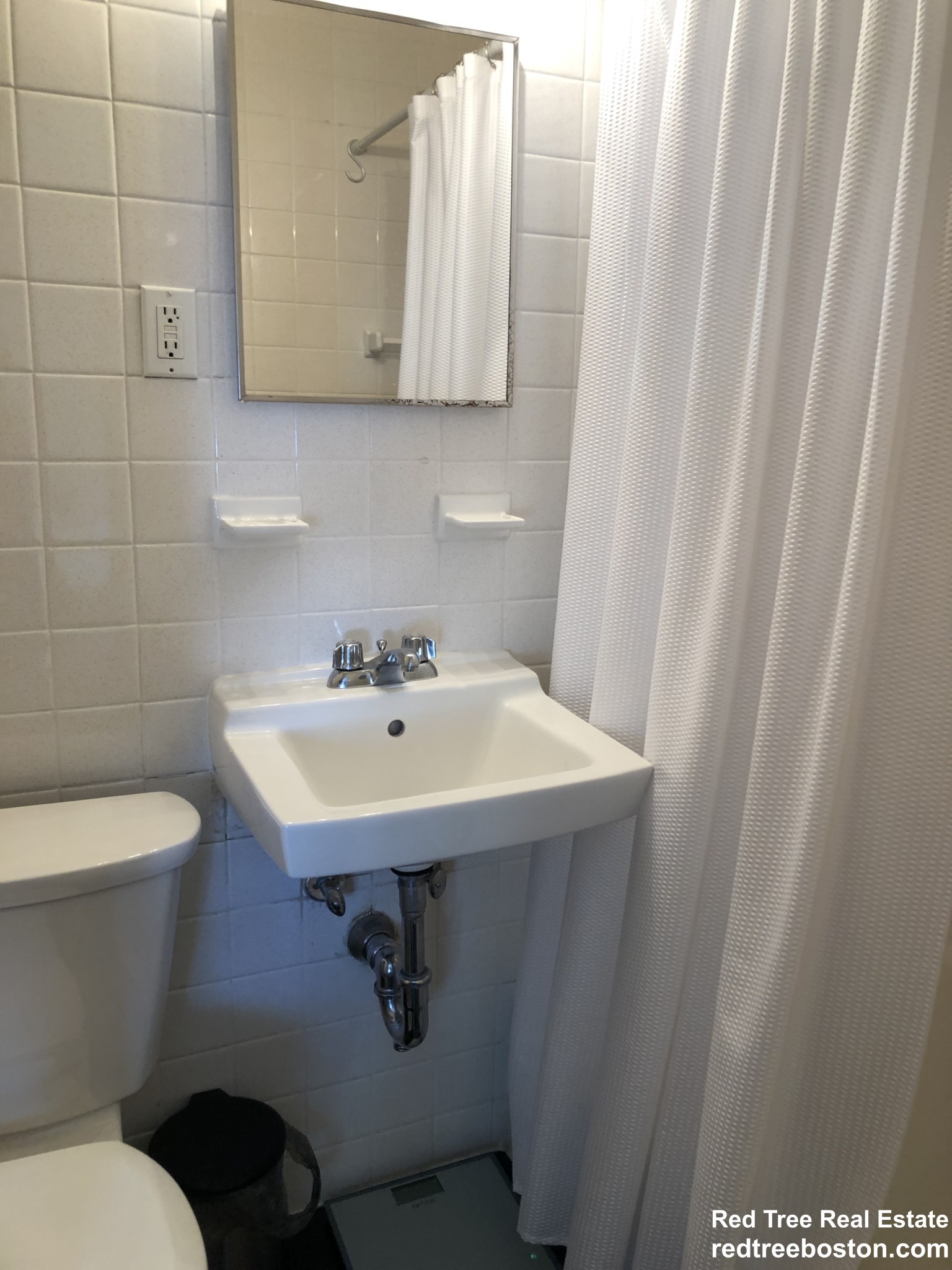 176 North Beacon St, Brighton