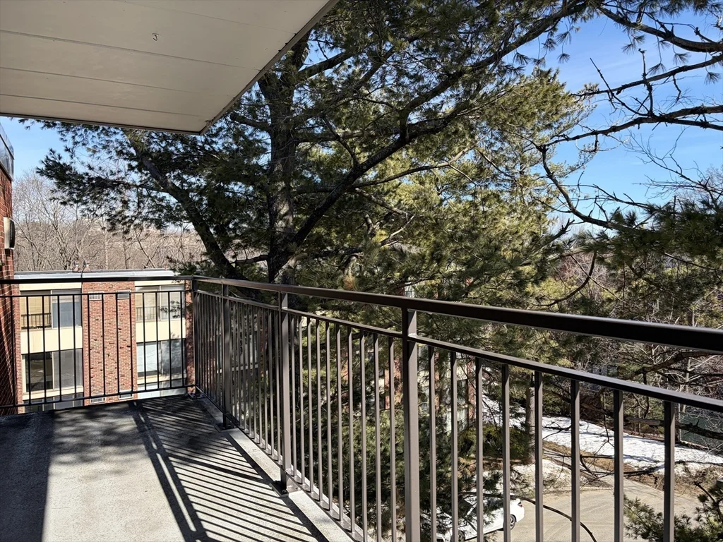 995 Mass Ave, Arlington