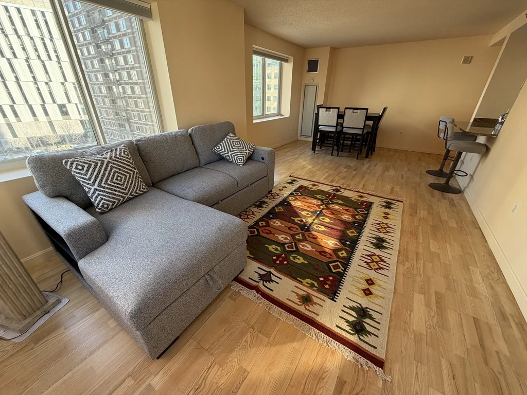 8 Museum Way, East Cambridge