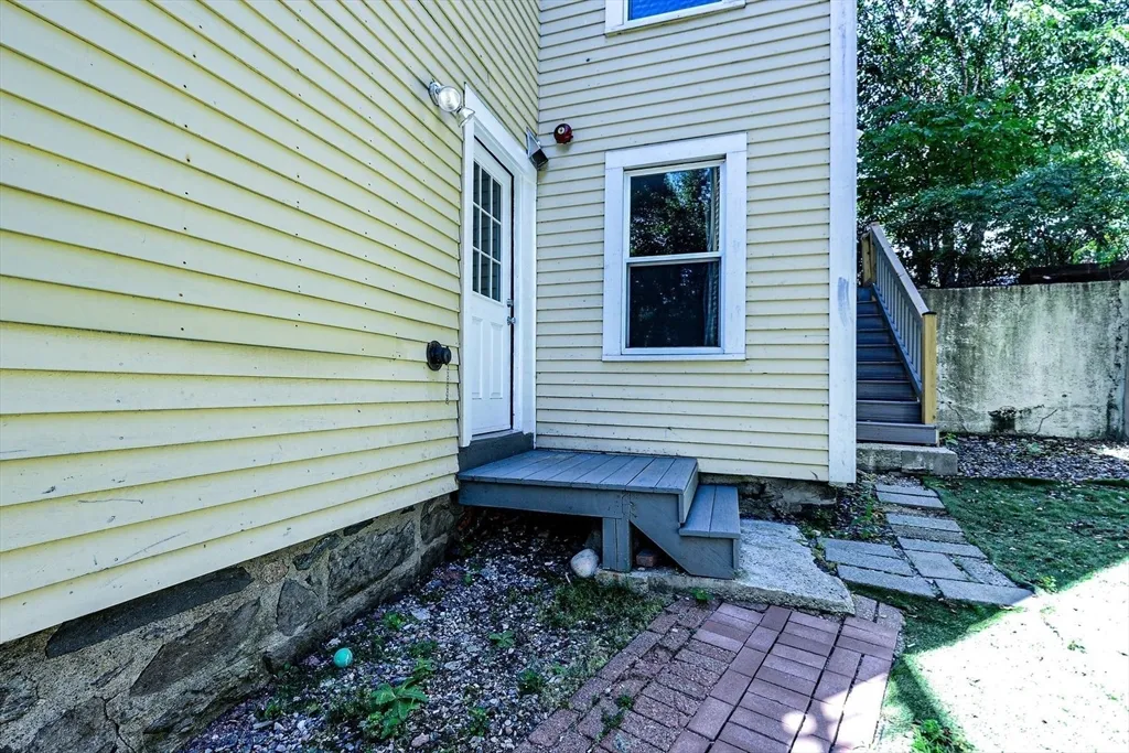 2 Mechanic, Newton Upper Falls