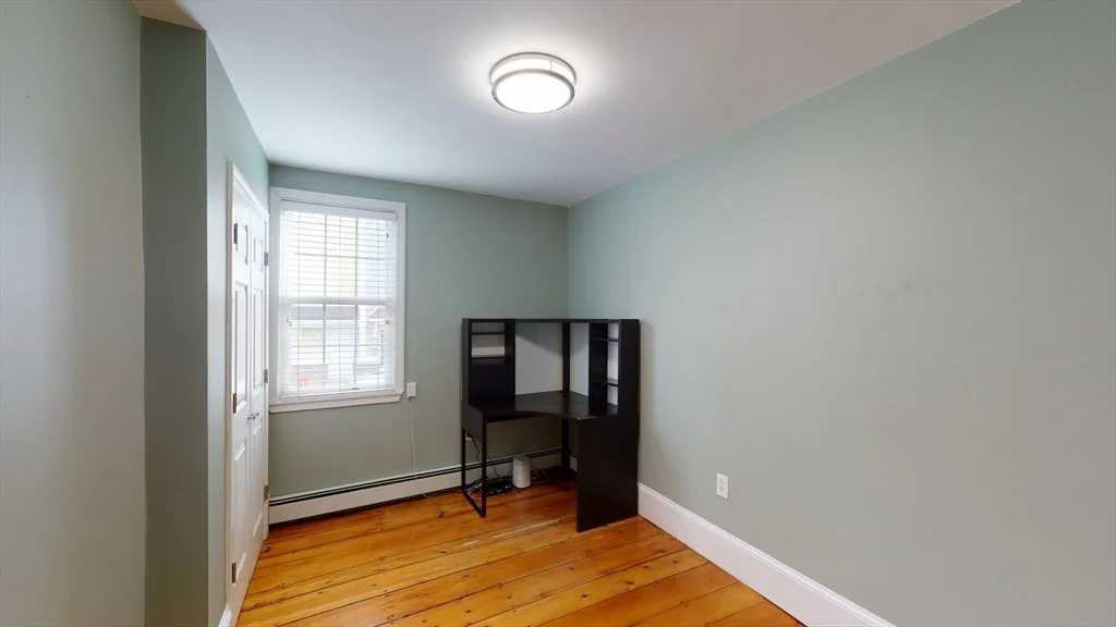 101 Baxter St, South Boston