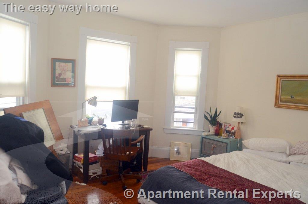 418 Washington St, Harvard Square