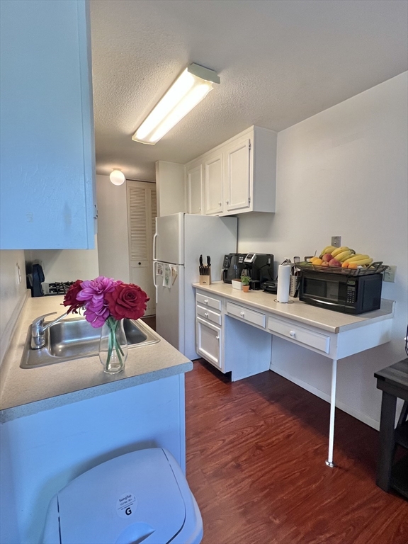 2 Shrewsbury Green Dr, Shrewsbury