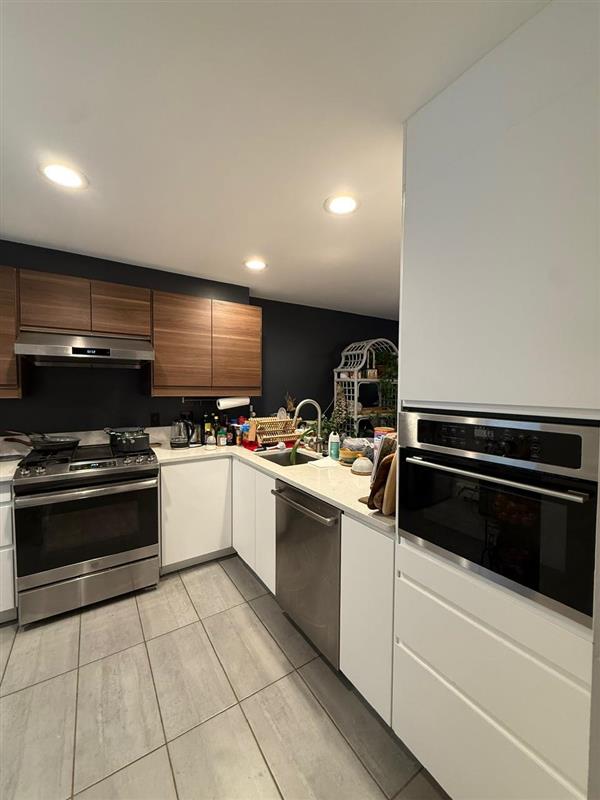 32 Warwick St, Powder House Square