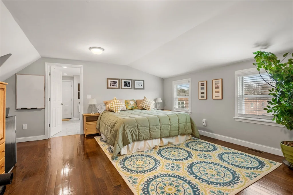 30 East Chestnut St, Sharon