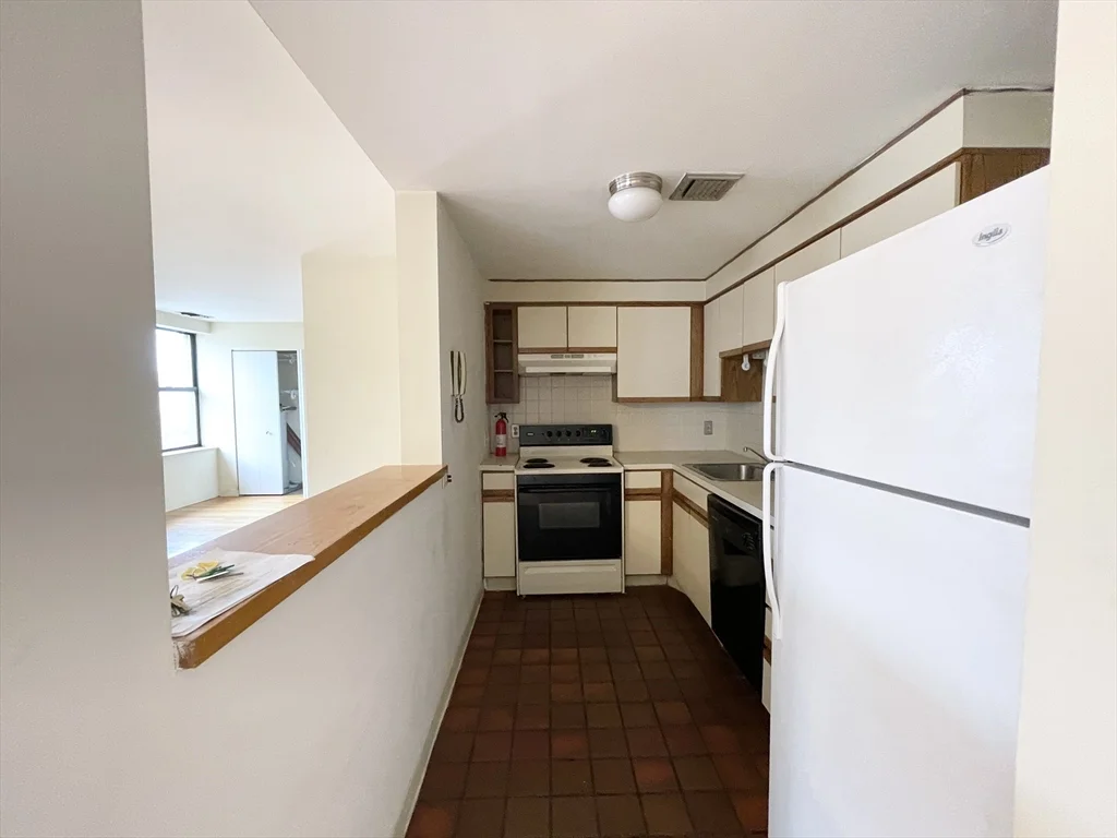 108 Gainsborough, Fenway