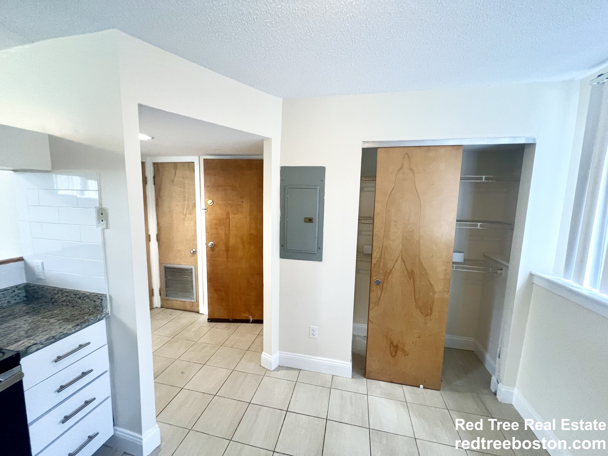 150 North Beacon St, Brighton