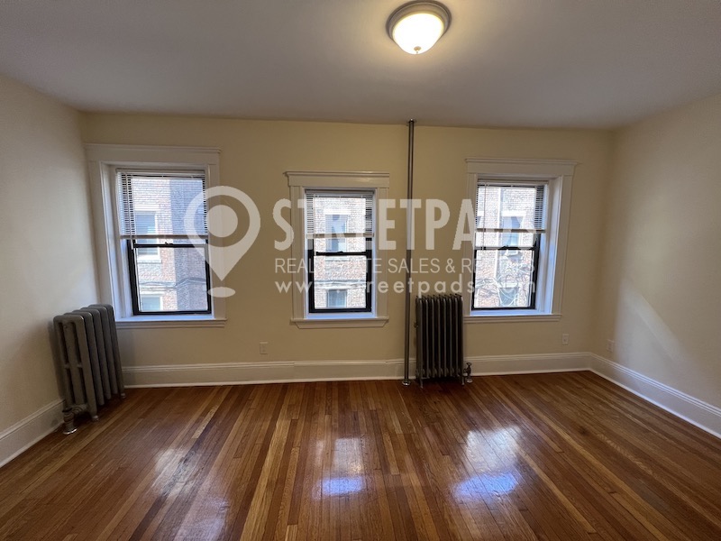 1315 Commonwealth Ave, Allston