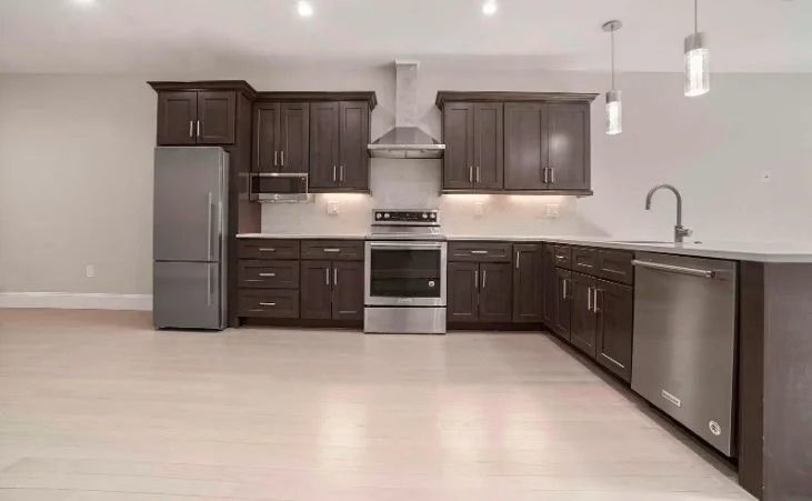 554 Massachusetts Ave, South End