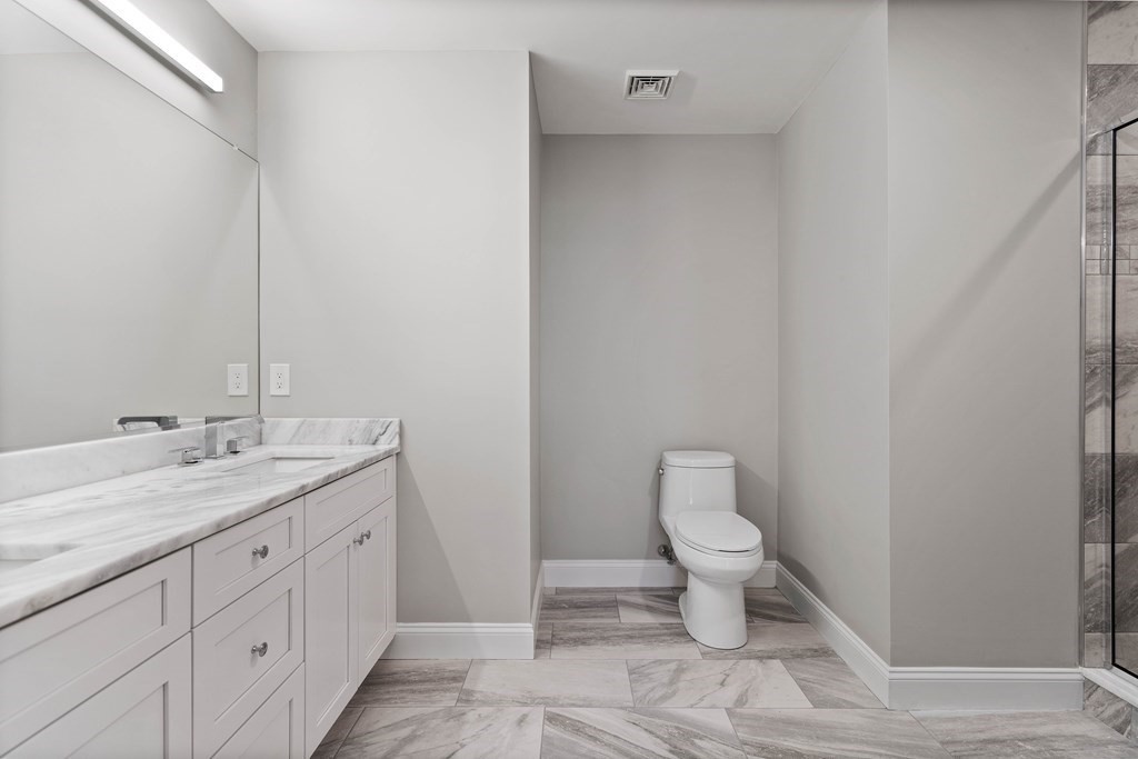 17 Monroe St, Norwood