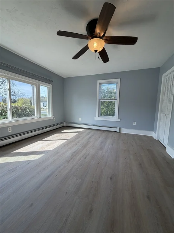 326 N Main St, North Brookfield