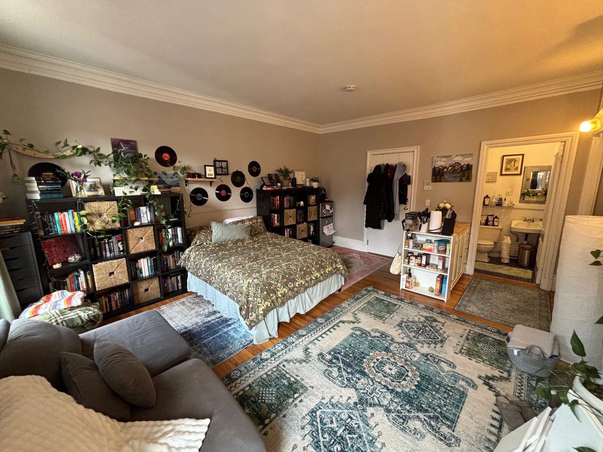 98 Charles St, Beacon Hill