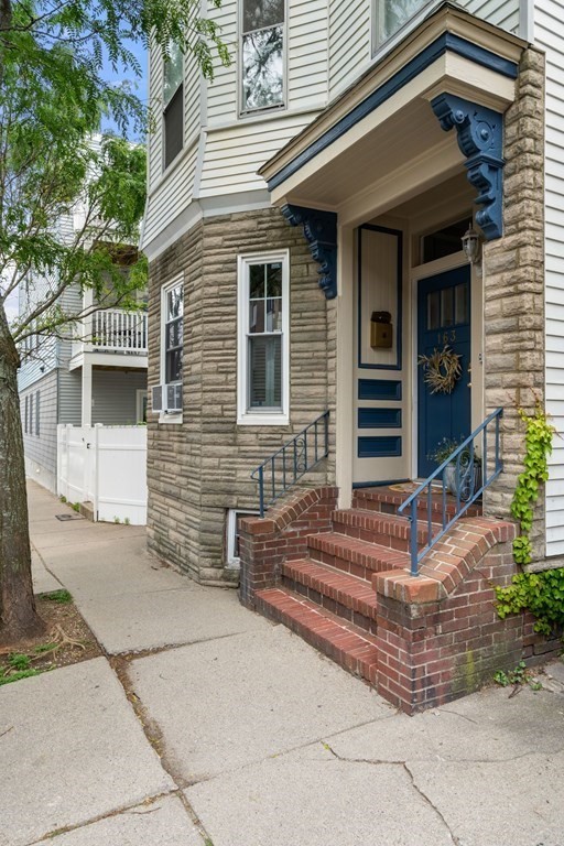 161 N St, South Boston