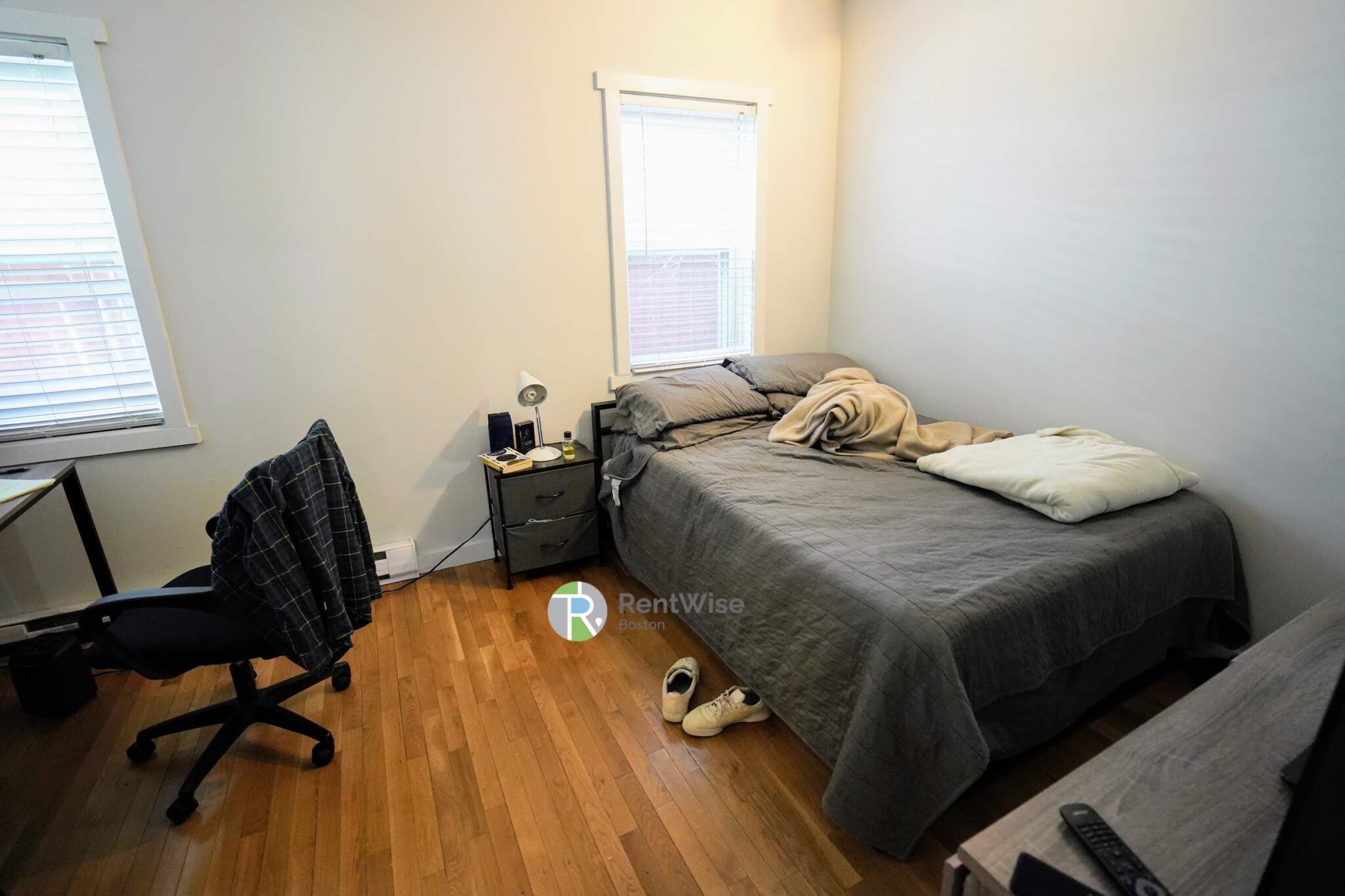 4 Schrepel Pl, South Boston