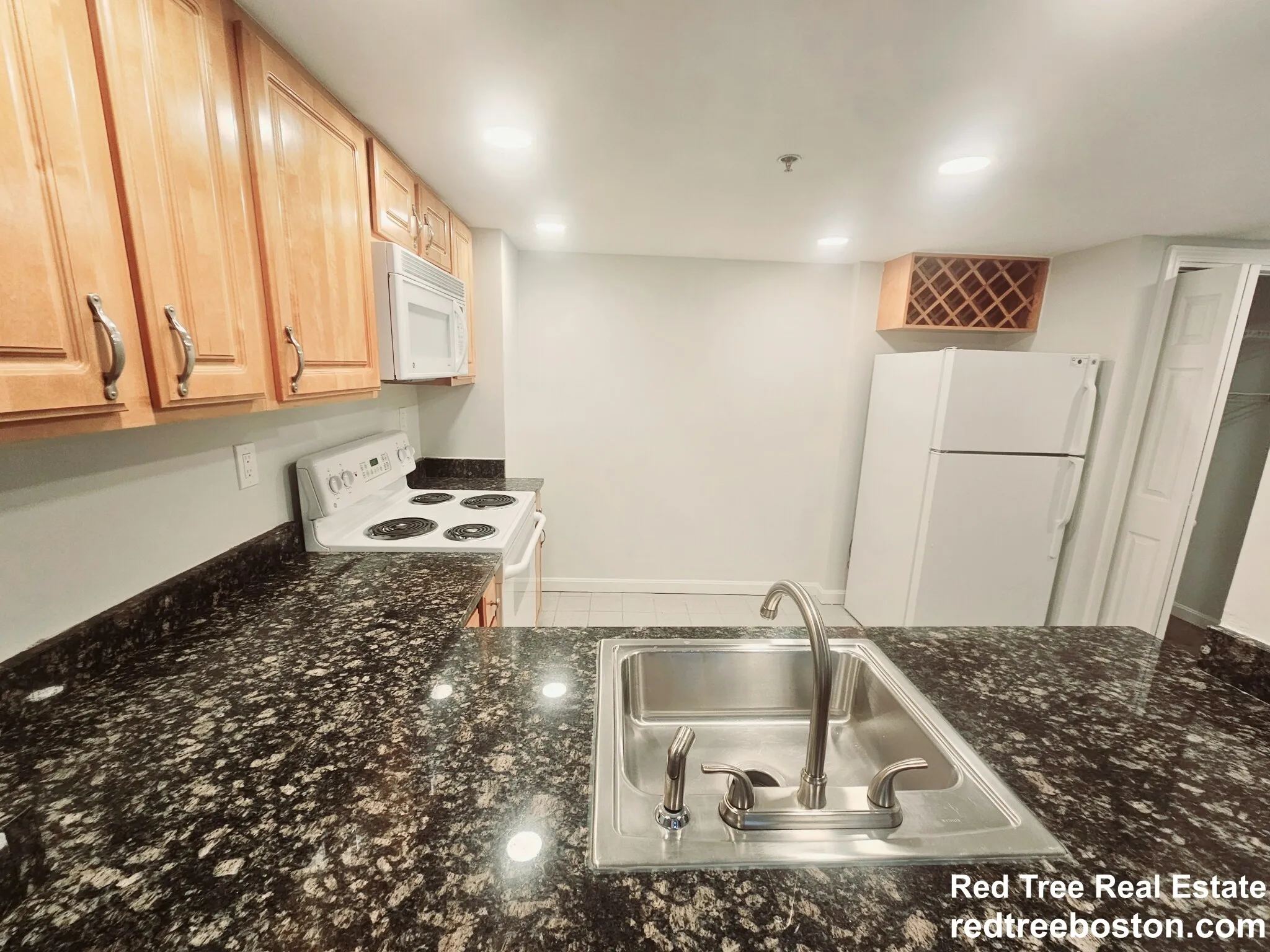 24 Queensberry St, Fenway