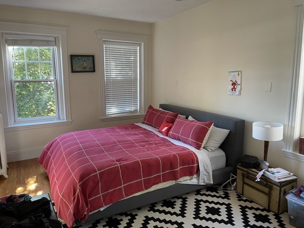 52 Summit Ave, Brookline