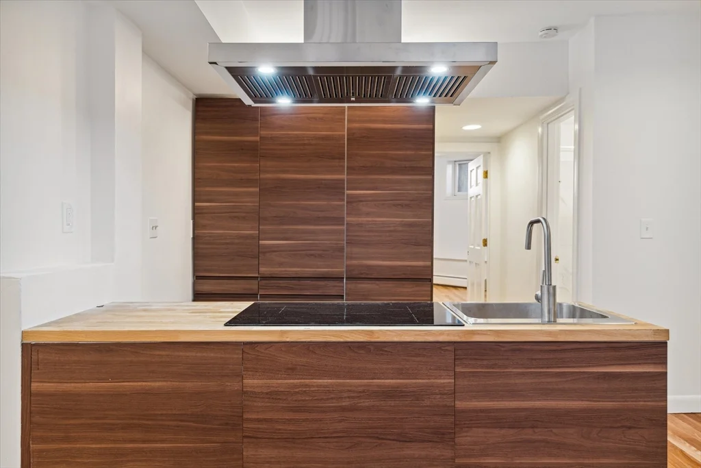 432 Marlborough, Back Bay